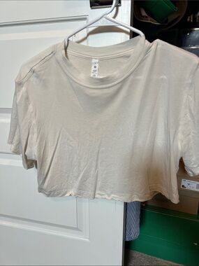 Lululemon Women's Cropped Crewneck Tee in Cream